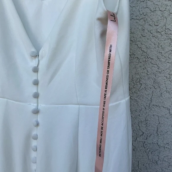 NWOT Lulu’s Feeling of Forever White Sleeveless Mermaid Maxi Wedding Dress Small - Picture 11 of 12